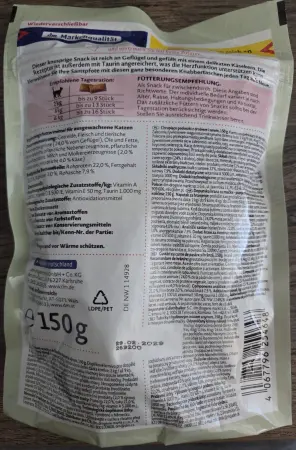 Dein Bestes Knabbertaschen reich an Geflügel mit Käse, křupavé taštičky s drůbežím masem a sýrem, pamlsek, 150 g