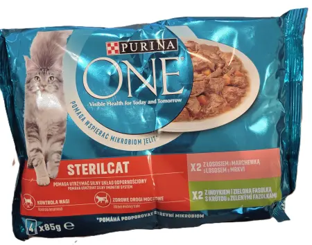 Purina ONE Sterilcat s lososem a mrkví a s krůtou a zelenými fazolkami, pro kastrované, kapsičky, 4× 85 g