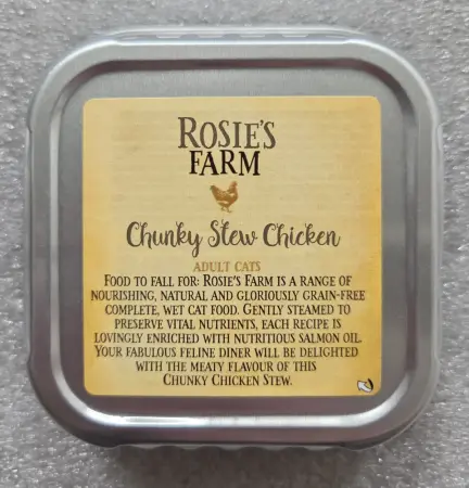 Rosie's Farm Chunky Stew Chicken, kuřecí dušené kousky, vanička, 100 g